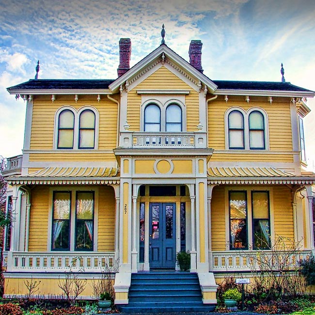 Canadian Artist, Emily Carr House Victoria BC Canada, Historic Architecture Victoria, Historic Architecture Canada, What to do in Victoria BC Canada, Things to see in Victoria, Things to do in Victoria, Travel Canada, Canada Travel, Tourism Victoria, Must see in Victoria