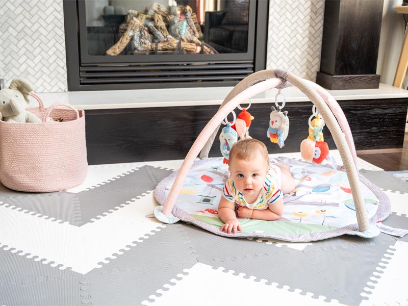 skip hop treetop friends activity gym, skip hop play gym, best baby play gym, play gym for tummy time, tummy time mat, unisex baby play gym, baby gift ideas